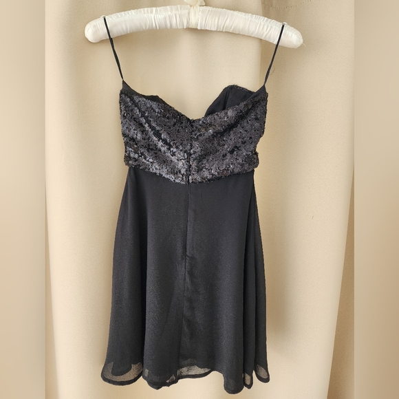 Black Party Mini Chic Dress - Picture 6 of 6